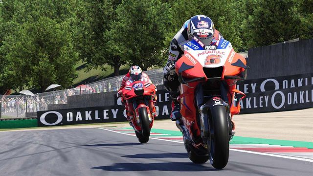MotoGP 22 4