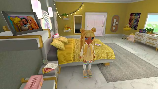 Rainbow High: Runway Rush 4