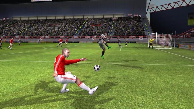 Dream League Soccer 4