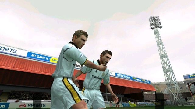 FIFA Soccer 2004 2