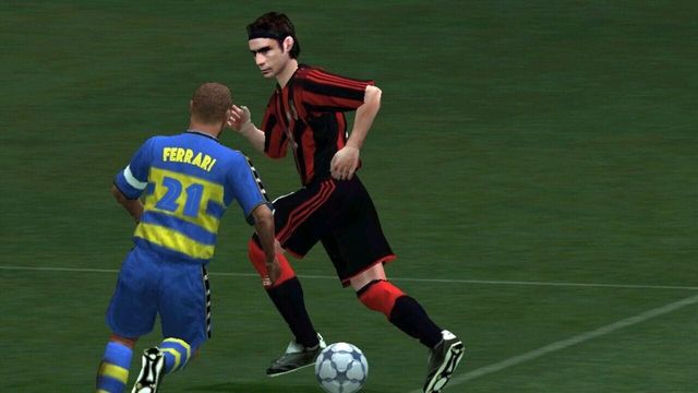 FIFA Soccer 2004 3