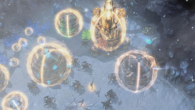 StarCraft II: Heart of the Swarm 5