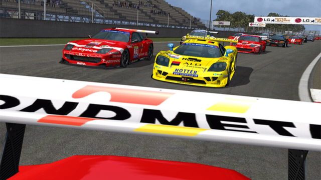 GTR: FIA GT Racing Game 2